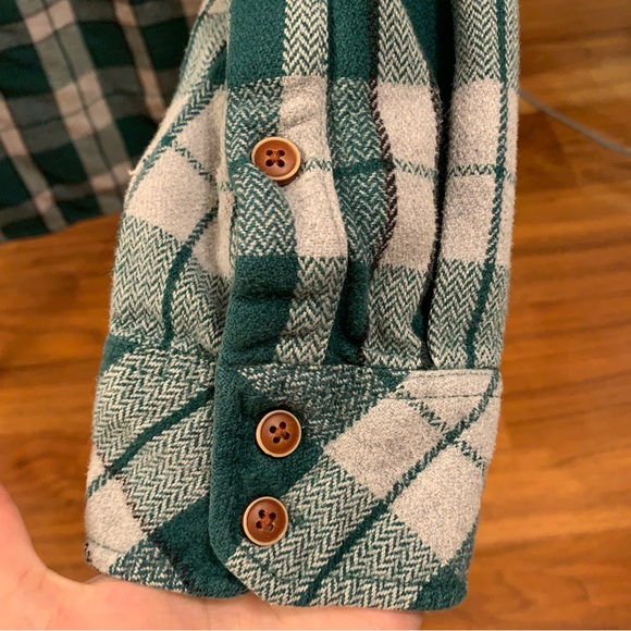 KAVU Plaid Button Down Shirt L - Picture 6 of 8